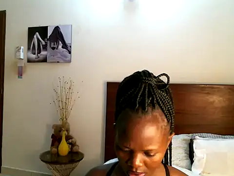 Snapshot of pay_tience chatting on 05-14-26, 03:35 pay tience online show from 05-14-26, 03:35