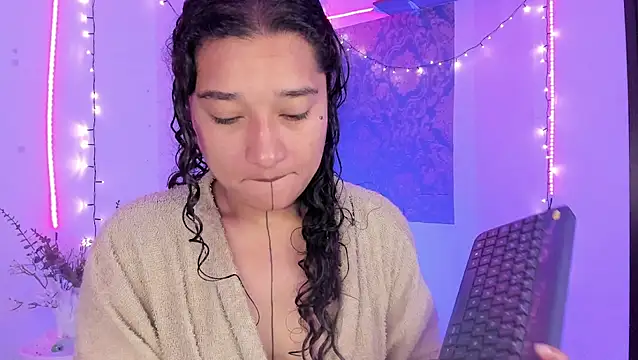 Eva Lee  online show from 06-14-26, 10:17