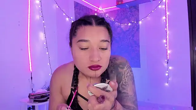 Eva Lee  online show from 06-20-26, 10:07