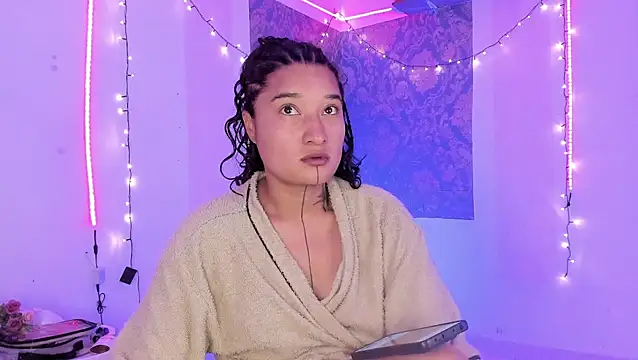 Eva Lee  online show from 06-30-26, 10:27