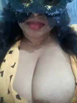 chubby wife online show from 06-05-26, 02:45