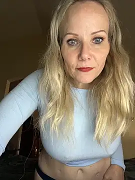 Sexual Lovable Doll online show from 11-04-25, 05:23