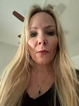 Sexual Lovable Doll online show from 06-12-26, 05:01