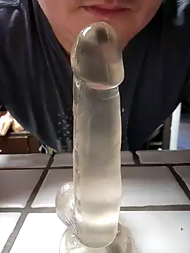 Snapshot of valhallacouple420 chatting on 02-05-25, 11:17 valhallacouple420 online show from 02-05-25, 11:17