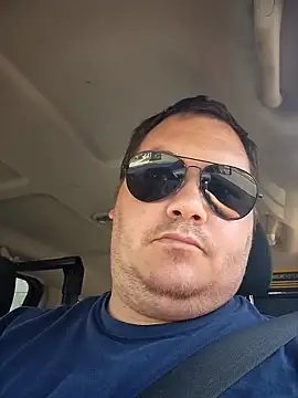 Snapshot of valhallacouple420 chatting on 03-26-26, 09:31 valhallacouple420 online show from 03-26-26, 09:31