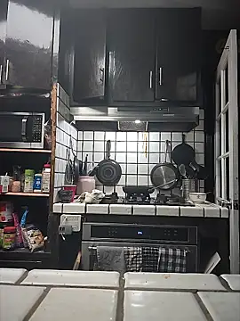 Snapshot of valhallacouple420 chatting on 04-10-26, 12:38 valhallacouple420 online show from 04-10-26, 12:38