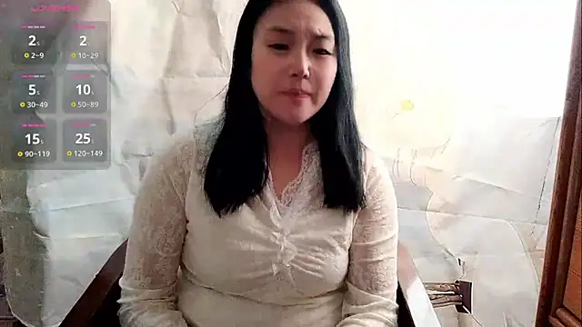 Vivianangn-e online show from 04-22-26, 07:44