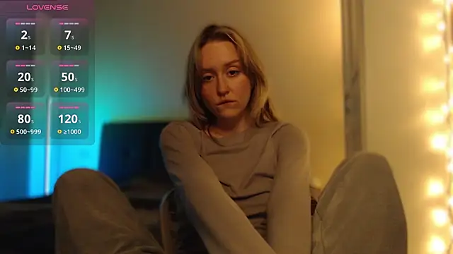 Snapshot of iilovetomatoes chatting on 02-11-26, 09:53 iilovetomatoes online show from 02-11-26, 09:53