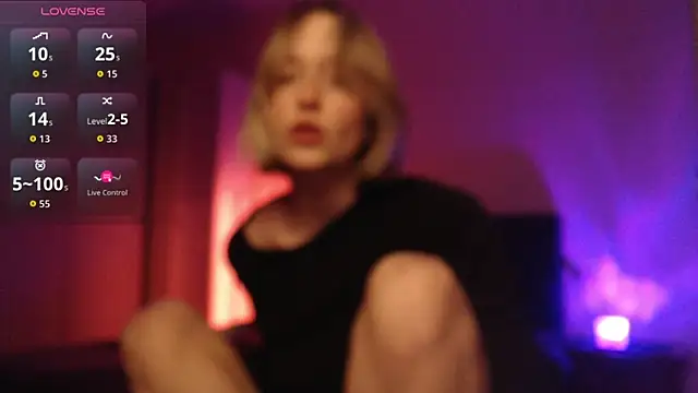 Snapshot of iilovetomatoes chatting on 03-15-26, 09:32 iilovetomatoes online show from 03-15-26, 09:32