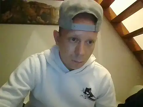 IkarosSS online show from 07-03-26, 01:34
