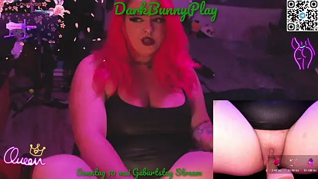 Snapshot of DarkBunnyPlay chatting on 05-08-26, 06:57 DarkBunnyPlay online show from 05-08-26, 06:57