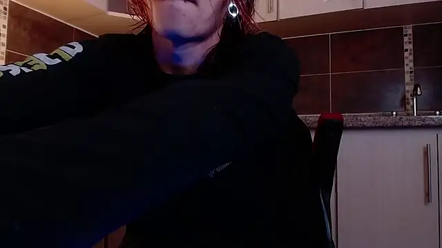 Snapshot of AlbertBernal69 chatting on 01-17-26, 01:43 AlbertBernal69 online show from 01-17-26, 01:43