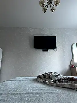 Snapshot of mihaixxx1 chatting on 11-21-25, 01:43 mihaixxx1 online show from 11-21-25, 01:43