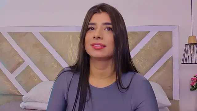 Snapshot of ZiaCalifa chatting on 06-19-26, 12:09 ZiaCalifa online show from 06-19-26, 12:09
