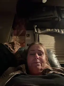 SummerBlueMoon online show from 02-08-26, 02:15