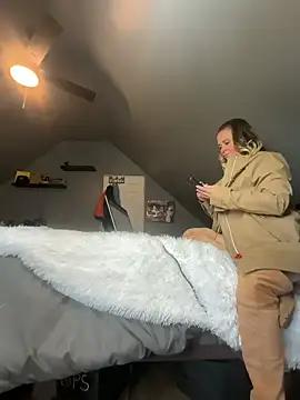 Snapshot of SummerBlueMoon chatting on 04-27-26, 11:36 SummerBlueMoon online show from 04-27-26, 11:36