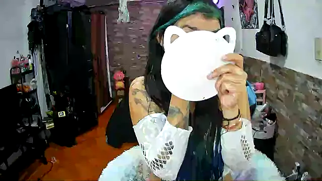 Snapshot of AngelaQueen_ chatting on 07-12-26, 04:09 AngelaQueen online show from 07-12-26, 04:09