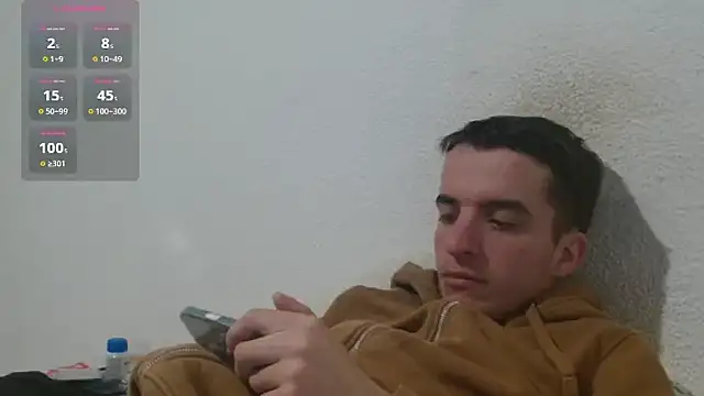 Snapshot of Tombgy07 chatting on 03-27-26, 08:52 Tombgy07 online show from 03-27-26, 08:52