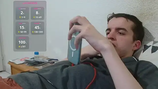 Snapshot of Tombgy07 chatting on 04-19-26, 07:16 Tombgy07 online show from 04-19-26, 07:16