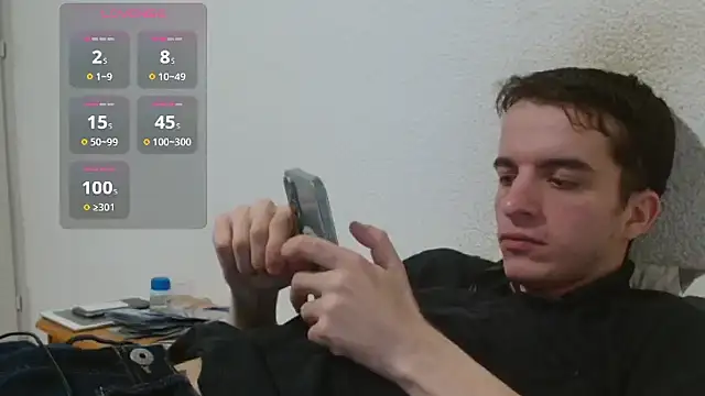 Snapshot of Tombgy07 chatting on 04-24-26, 07:49 Tombgy07 online show from 04-24-26, 07:49