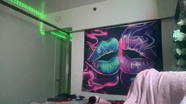 YasmineMinaj online show from 03-26-26, 04:40