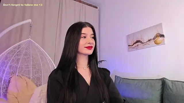 LauraCoy online show from 02-03-25, 08:24