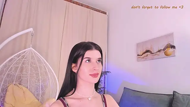 LauraCoy online show from 02-11-25, 02:25