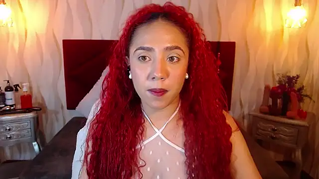 Snapshot of IsabelaLatina chatting on 06-05-26, 01:56 IsabelaLatina online show from 06-05-26, 01:56