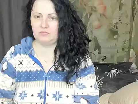 Snapshot of Lillian2 chatting on 04-26-26, 07:11 Lillian2 online show from 04-26-26, 07:11
