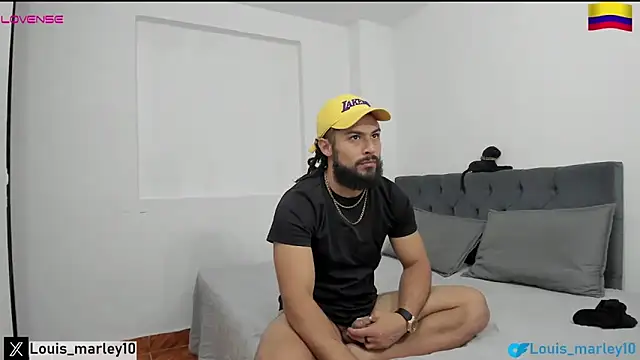 Snapshot of Louis_marley__ chatting on 03-30-26, 12:00 Louis marley online show from 03-30-26, 12:00