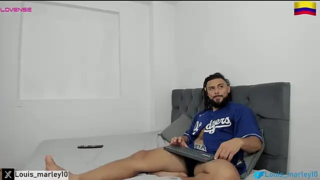 Snapshot of Louis_marley__ chatting on 03-31-26, 08:53 Louis marley online show from 03-31-26, 08:53