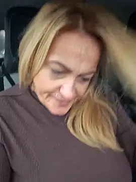 Isabellaa04 online show from 02-11-26, 09:03