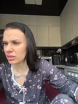 Queen of pain online show from 03-22-26, 06:39