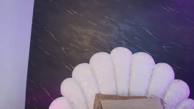  MiaBrown  online show from 04-16-26, 12:06