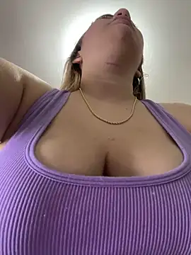 Snapshot of Celestedubois chatting on 06-19-26, 11:41 Celestedubois online show from 06-19-26, 11:41