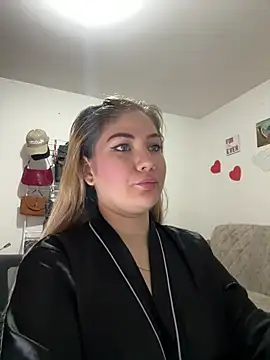 Snapshot of Celestedubois chatting on 07-02-26, 10:49 Celestedubois online show from 07-02-26, 10:49