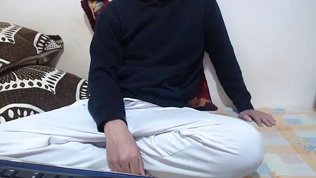 Snapshot of Alexdelarge323 chatting on 02-12-26, 11:38 Alexdelarge323 online show from 02-12-26, 11:38