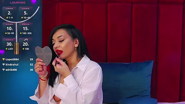 MadyLuxxx online show from 03-08-25, 11:49