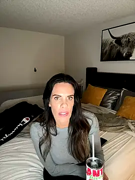 Snapshot of LexingtonLee chatting on 12-04-24, 08:45 LexingtonLee online show from 12-04-24, 08:45