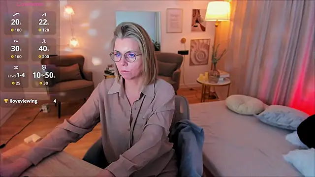 Snapshot of Annie_Light chatting on 03-05-26, 06:42 Annie Light online show from 03-05-26, 06:42