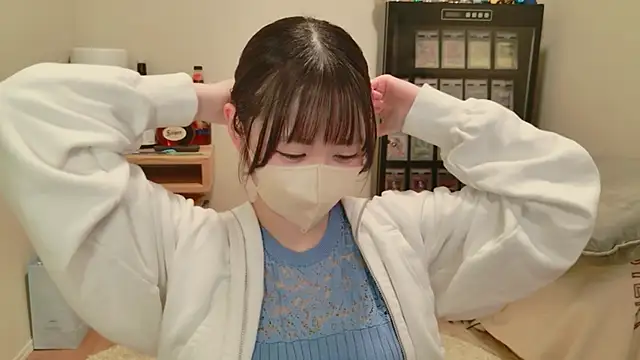HIKARI x0 online show from 05-29-26, 02:26