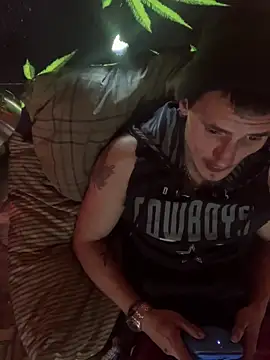 Snapshot of bugboy chatting on 02-16-26, 08:05 bugboy online show from 02-16-26, 08:05