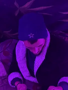 Snapshot of bugboy chatting on 02-22-26, 06:57 bugboy online show from 02-22-26, 06:57