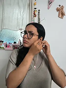 Annya-sweet online show from 05-20-26, 03:18