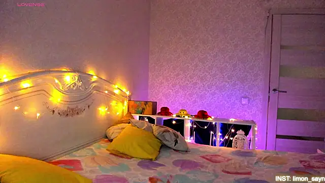 LillyMoure  online show from 03-18-26, 11:19