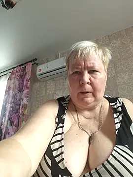 EffectFiona online show from 11-05-25, 05:07
