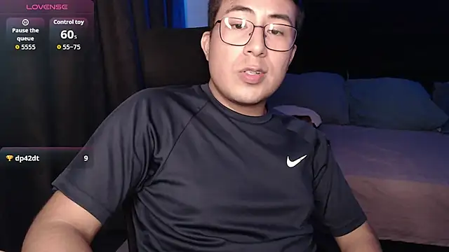 andrewmhilton  online show from 04-10-26, 06:40