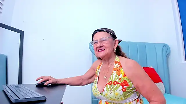 Snapshot of MatureHorny_70 chatting on 07-21-26, 08:55 MatureHorny 70 online show from 07-21-26, 08:55