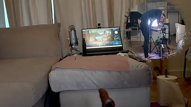 Miss69Ri99 online show from 07-11-26, 03:59
