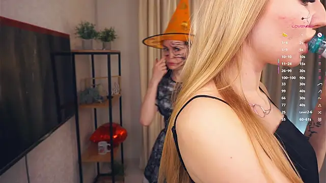 EllenReeves online show from 10-31-25, 06:25